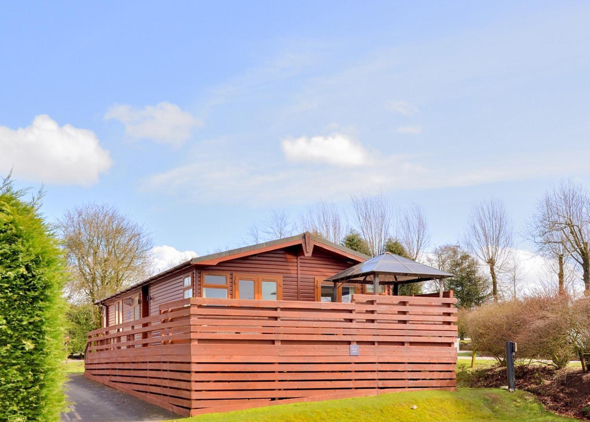 Longnor Wood Holiday Park Εξωτερικό φωτογραφία