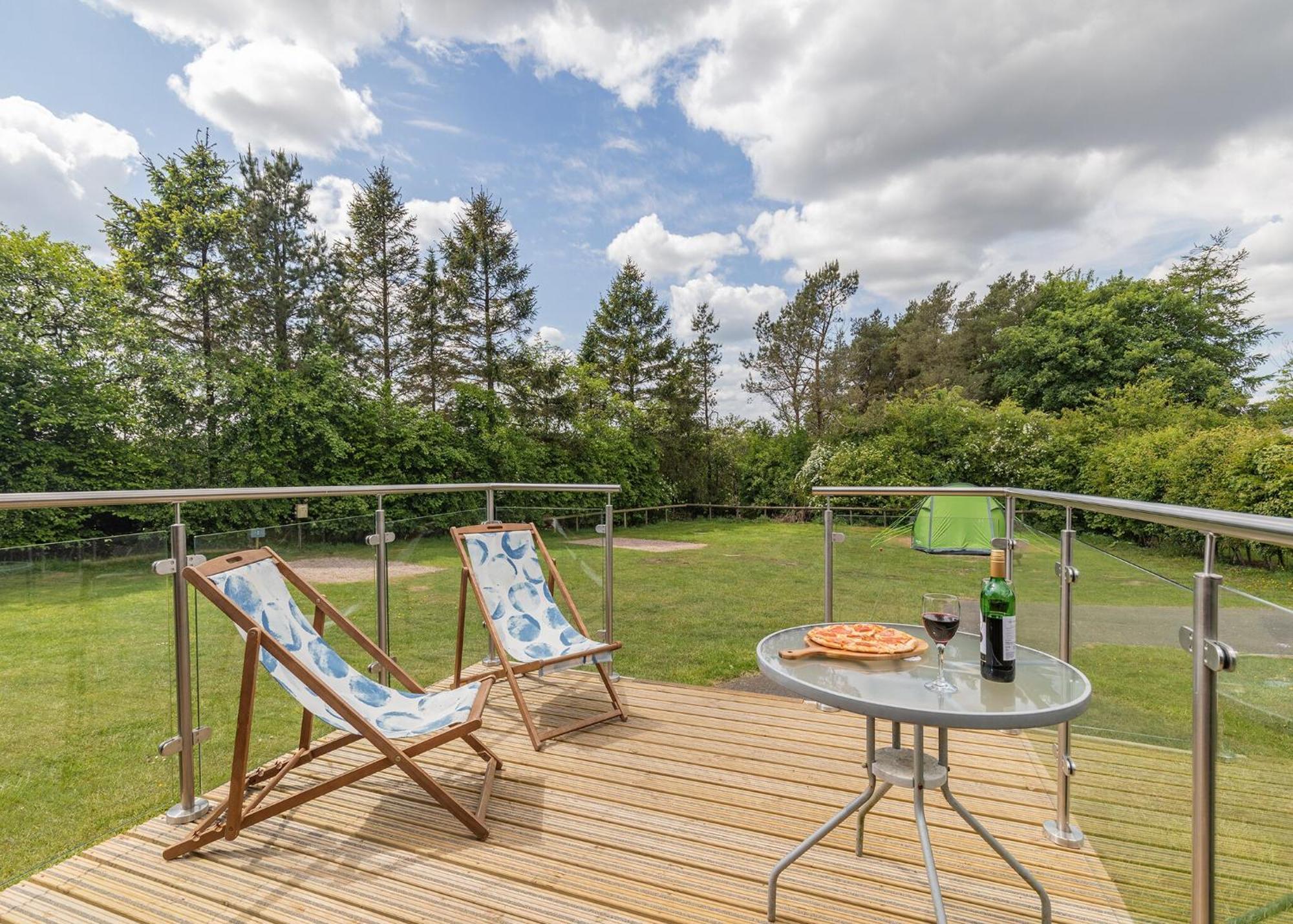 Longnor Wood Holiday Park Εξωτερικό φωτογραφία