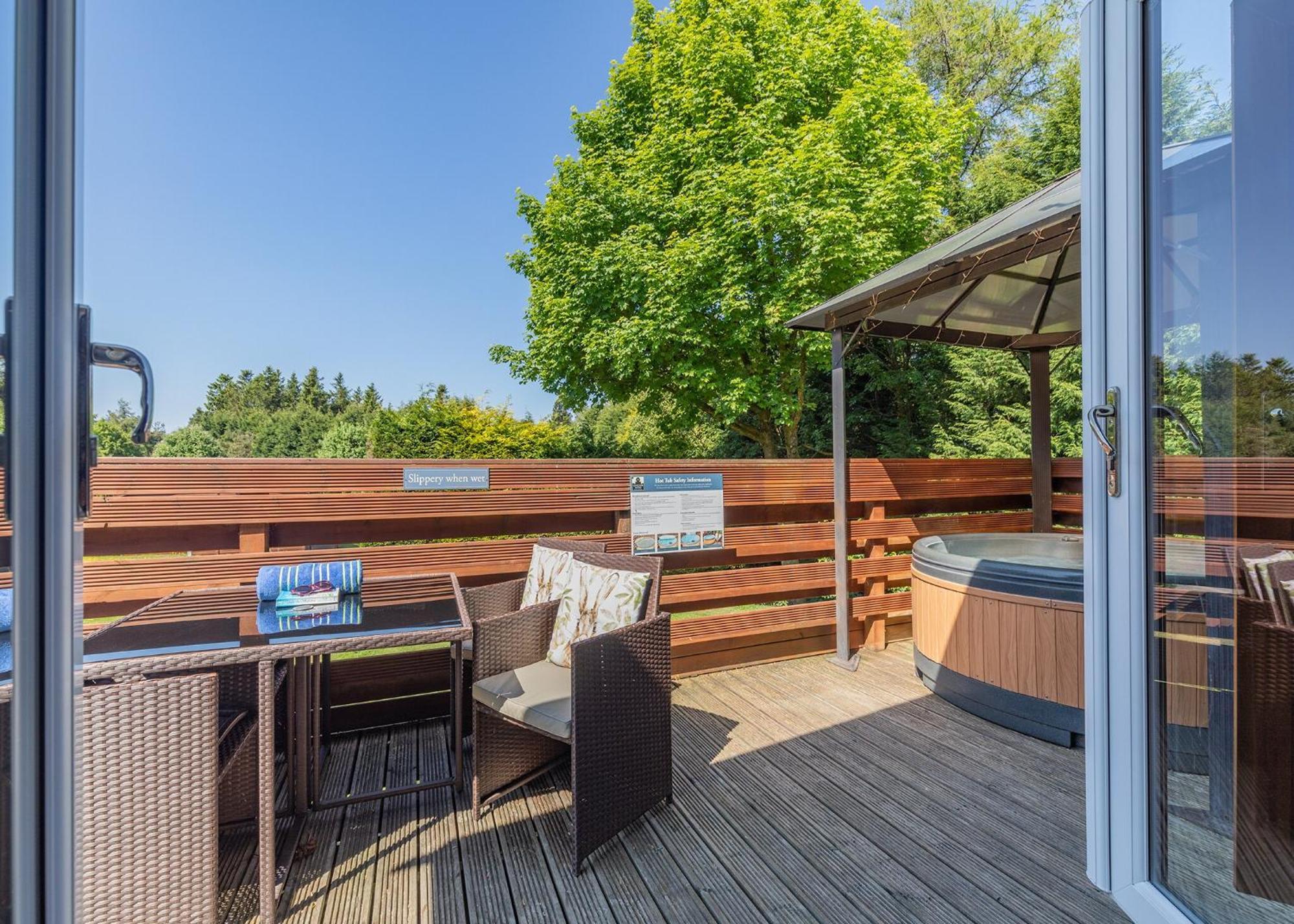 Longnor Wood Holiday Park Εξωτερικό φωτογραφία